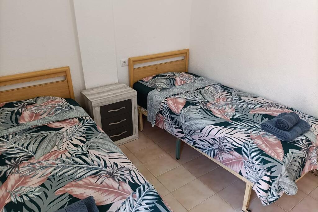 2 Bedroom Townhouse In Beautiful Gated Complex Benidorm Esterno foto