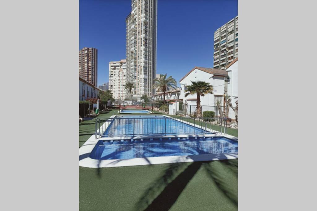 2 Bedroom Townhouse In Beautiful Gated Complex Benidorm Esterno foto